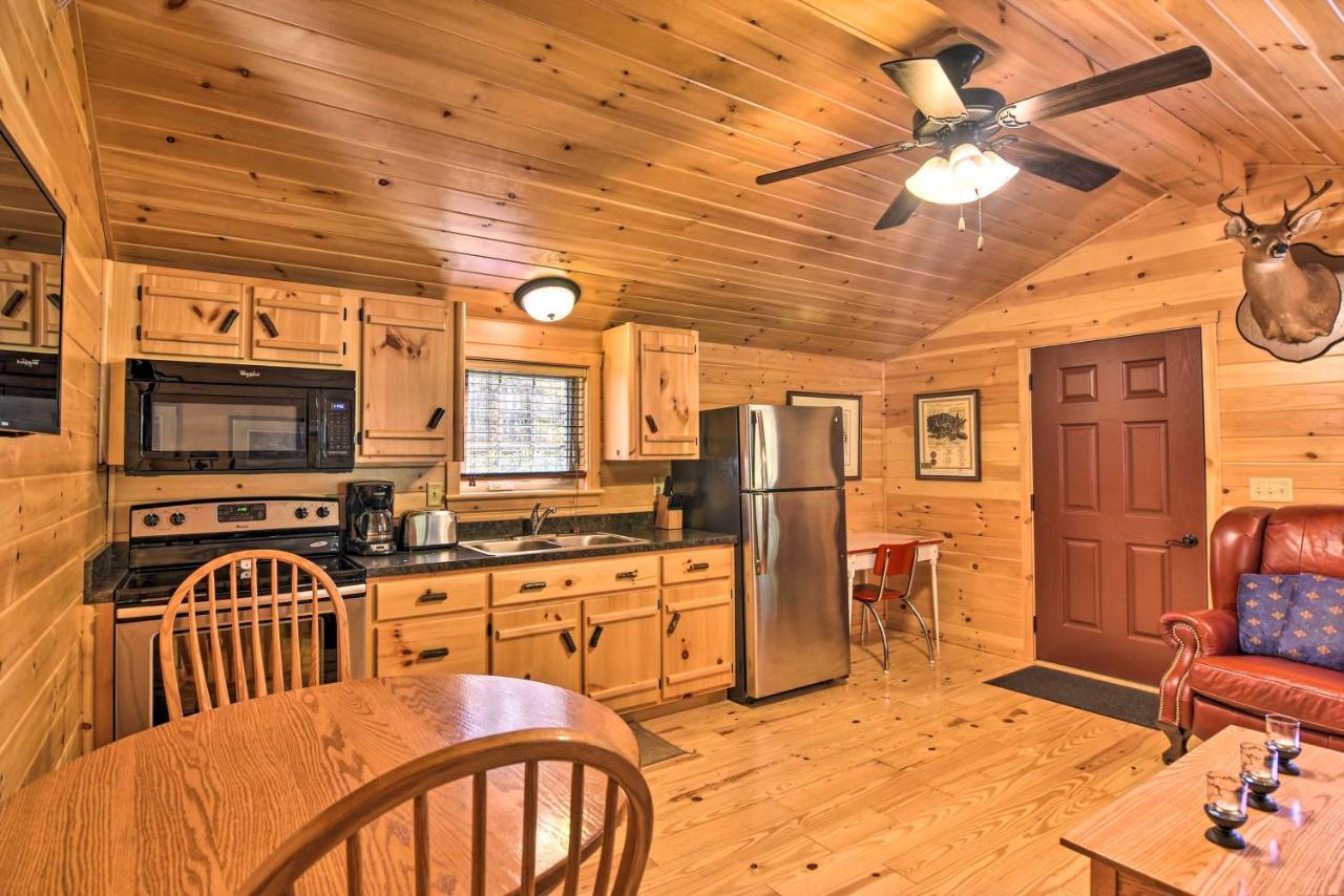 Pet-Friendly Cabin With Fire Pit And River Access! Parsons Bagian luar foto