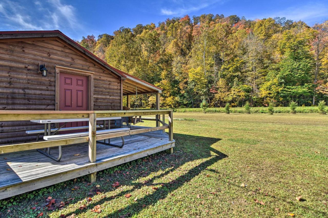 Pet-Friendly Cabin With Fire Pit And River Access! Parsons Bagian luar foto