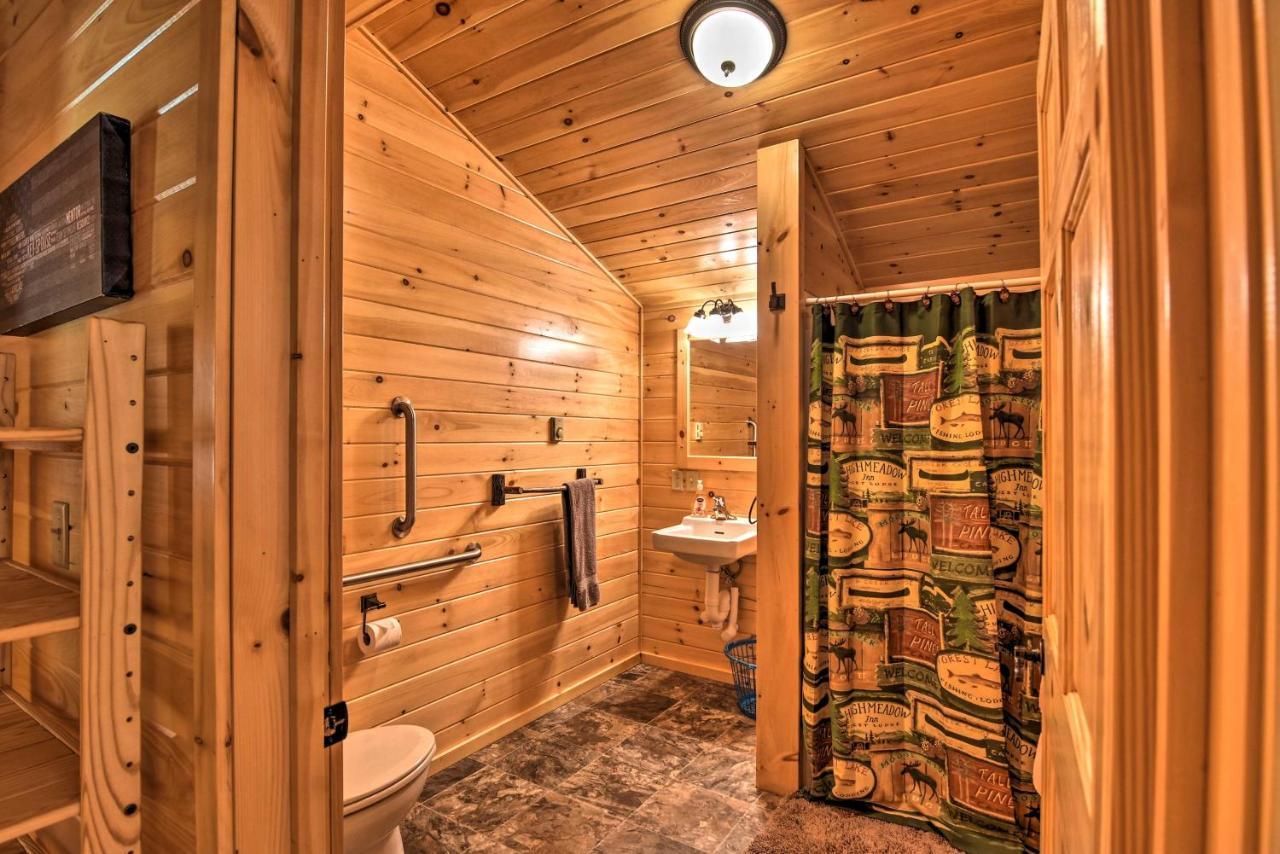 Pet-Friendly Cabin With Fire Pit And River Access! Parsons Bagian luar foto