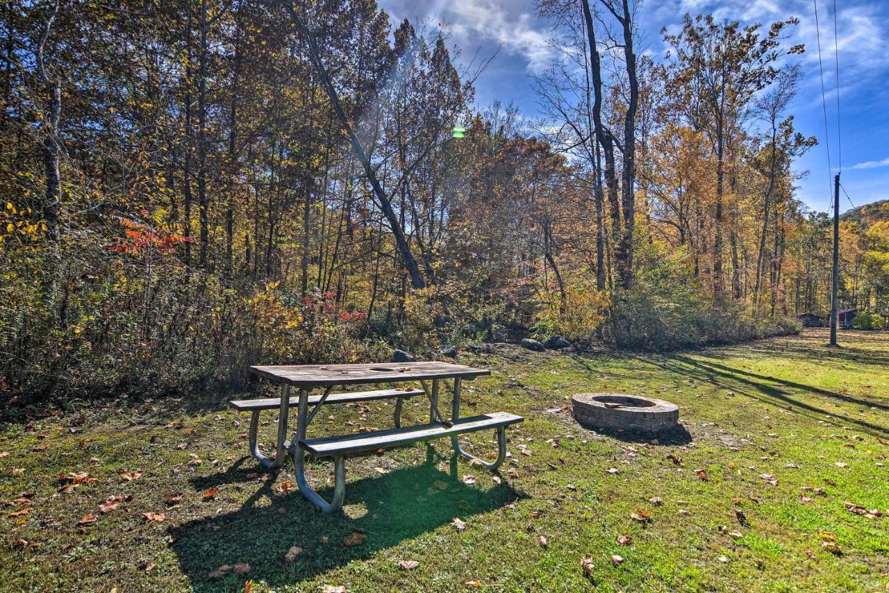 Pet-Friendly Cabin With Fire Pit And River Access! Parsons Bagian luar foto